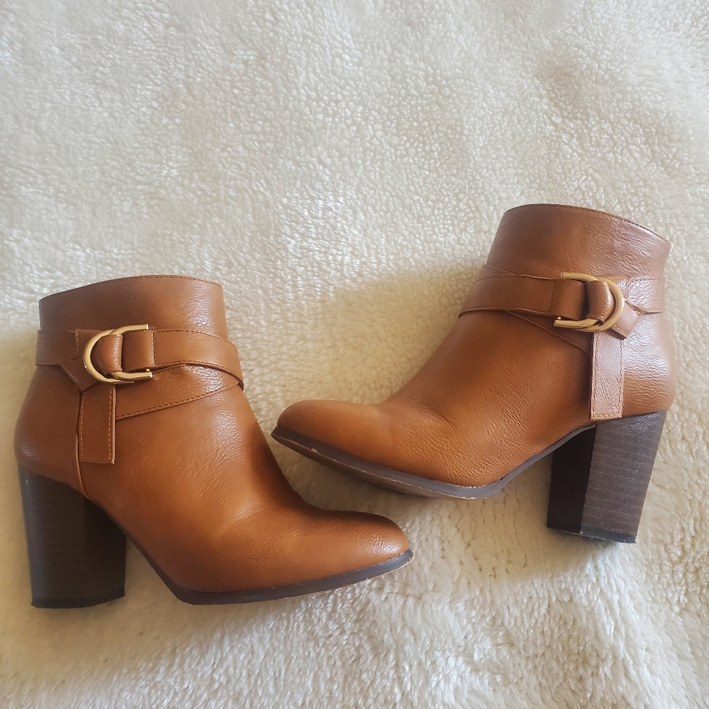 Heeled Short boots  .Are like NEW